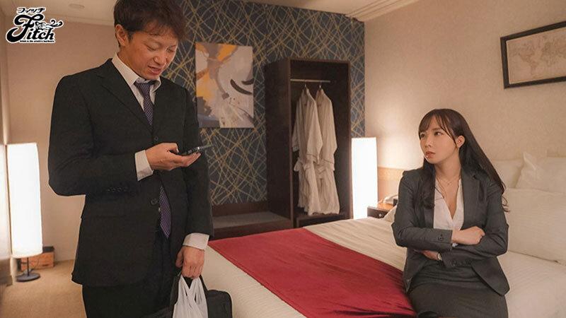 W専属決定！憧れのキャリア系女上司と出張先で相部屋！ 唾液ベロベロ密着舐め尽くし 抜かずのナマ連射SEX 海老咲あお サンプル画像 1