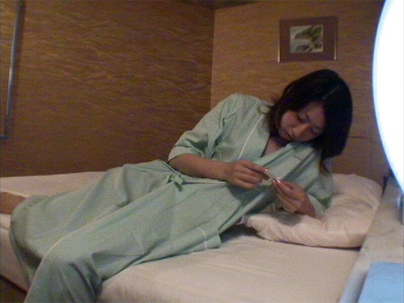 流失！知らない間に撮られて売られた盗撮映像 サンプル画像 7
