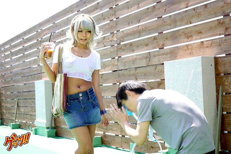スキだらけっ娘ナンパ！！ノーブラ・透け透け薄着・パンチラetc…街角で無防備すぎる女の子に声掛けたら即ハメ中出しヤレんのか！？9時間BEST サンプル画像 14