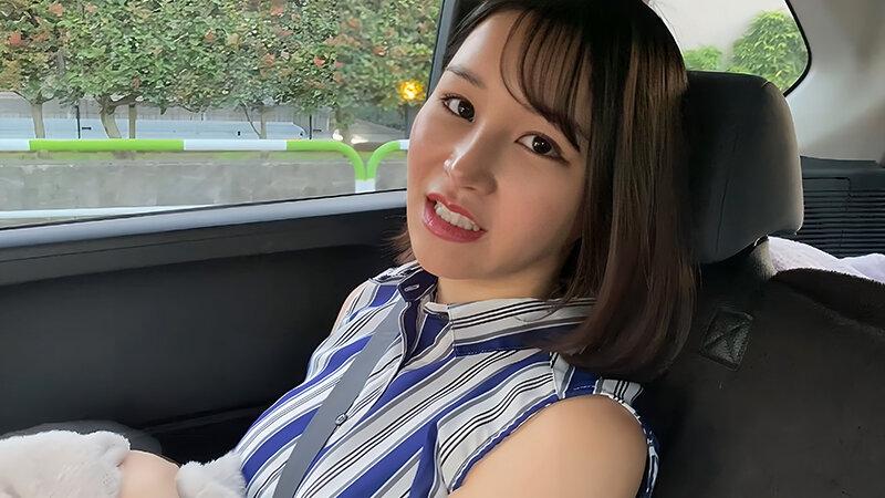ホテルPR動画に出演する煌びやかな元同級生巨乳妻 遭遇不倫でお泊り時間をチョメチョメ愉しんでみた！？ サンプル画像 1
