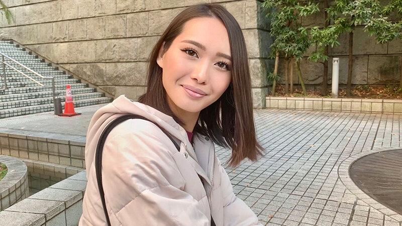 イチャラブ不倫 笑顔の奥に秘めた情熱が高ぶりを抑えられず他人棒でイき狂う！精子欲しさに時間いっぱいハメ続けて痙攣絶頂！ 三池小春 サンプル画像 2