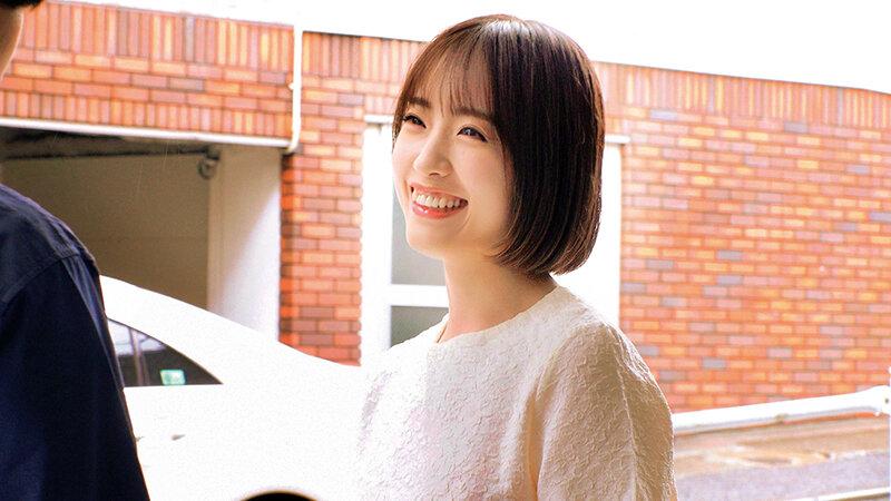 「愛し合う夫婦が残したいメモリアルヌードフォト」と題された雑誌の特集だと妻をナンパし、絶倫チ○ポ男と素肌密着偽撮影会で寝取られ検証！！旦那よりも若くてカチカチに反り返ったチ○ポがマ○コまで1cmに超接近して奥さん急激欲情！？絶対に旦那には内緒の… サンプル画像 1