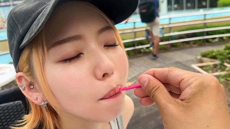 彼氏いない歴=年齢、リアル処女設定の現役アイドルオフ日の美容師彼氏との遊園地デートハメ撮り映像流出。 サンプル画像 4