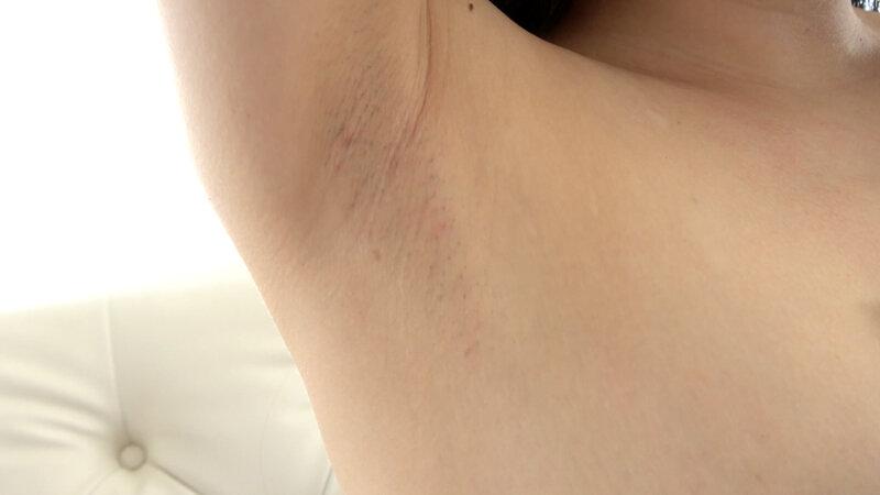 激カワ制服美女の腋観察と腋くすぐり♪ 泉りおん サンプル画像 4