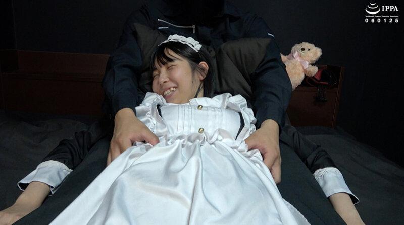 「メイドもなかちゃんを暗示くすぐり！ くまちゃんに感覚移って人形くすぐるだけでぐらイキ！」わかしラボ WAKA-067 千石もなか 2 サンプル画像 4