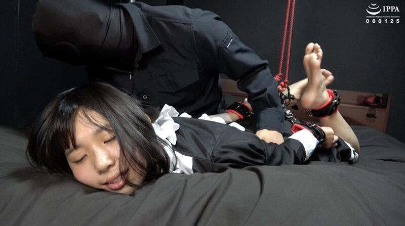 「海老反り拘束くすぐりで腰のツボと足裏をくすぐられまくるメイドもなかちゃん！」わかしラボ WAKA-067 千石もなか 3 サンプル画像 11
