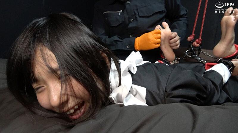 「海老反り拘束くすぐりで腰のツボと足裏をくすぐられまくるメイドもなかちゃん！」わかしラボ WAKA-067 千石もなか 3 サンプル画像 9