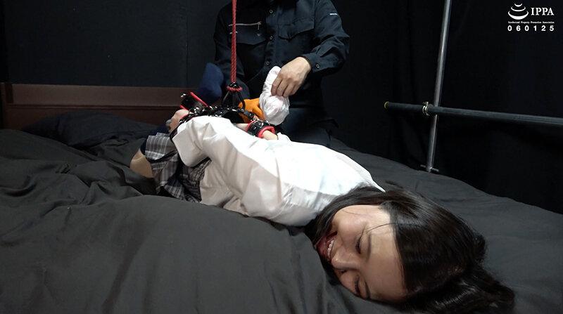 「制服少女を海老反り拘束！ 新たな弱点発見で笑い転げる真冬ちゃん！」わかしラボ WAKA-068 雪奈真冬 2 サンプル画像 6