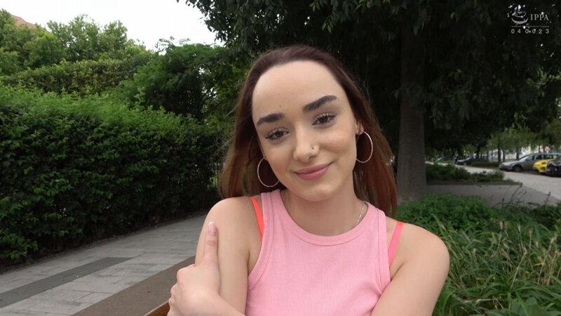 ヨーロッパの片田舎からキマシタ。18歳の素人娘をナンパ連れ込み！ ＃AVデビュー＃フェラ三昧＃マッサージ＃家出●女＃白人＃18歳＃電マ＃中出し＃マン屁 アリス・ザフェル サンプル画像 2