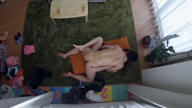 「子供が帰ってくる前にシちゃいましょ」バツイチ男にセックスを許すママ友さん サンプル画像 15