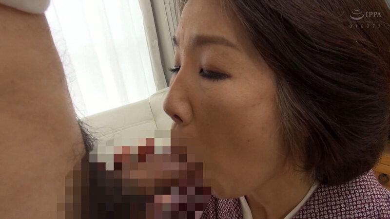 体力もエロさも自信アリ！働き者おばさんと濃厚セックス サンプル画像 6