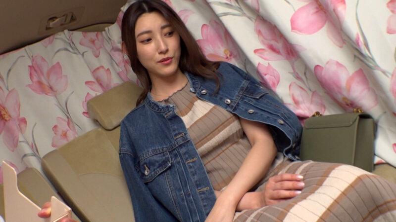 すまし顔の青山美女をガンガン突いて激中出し サンプル画像 2
