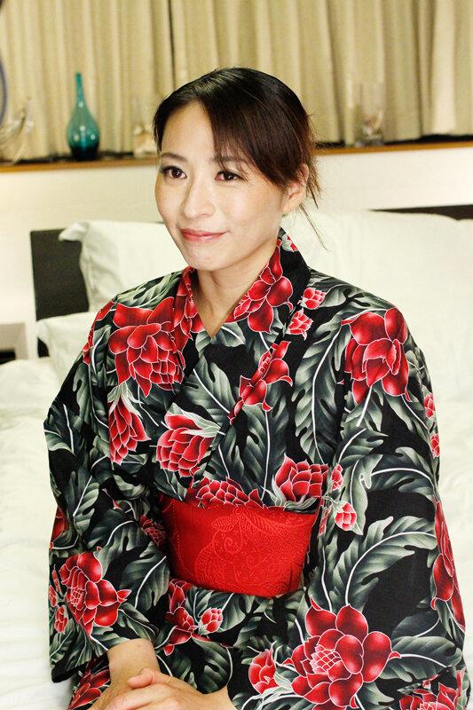 浴衣の美熟女は濃厚ザーメンに溺れたい サンプル画像 2