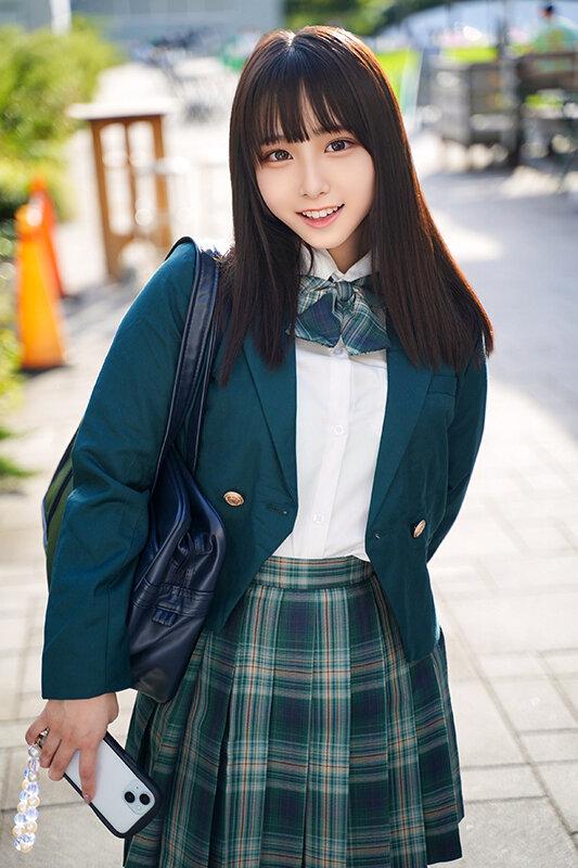 谷間やパンチラの写真を自らネットにアップして変態道を爆走する激ヤバがーる！！性欲激強のピチピチマ●コにオモチャを使ってハードファック中出し！！ サンプル画像 2