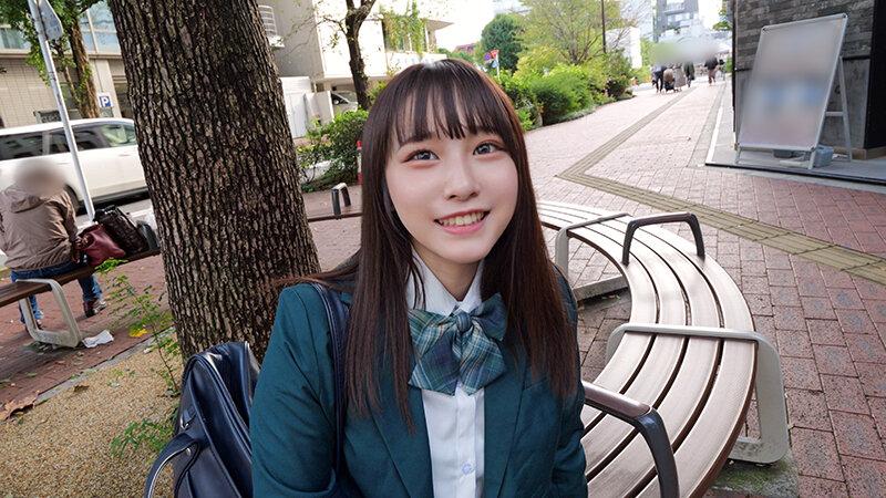 谷間やパンチラの写真を自らネットにアップして変態道を爆走する激ヤバがーる！！性欲激強のピチピチマ●コにオモチャを使ってハードファック中出し！！ サンプル画像 5