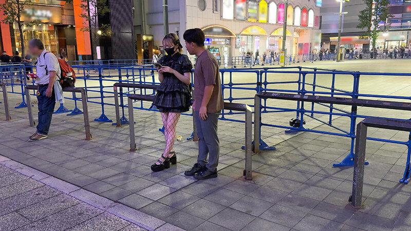 最近の地雷女子はヤル気なし塩対応なのに、ちょいMなボクにはその眼つきがたまらないんです…世の中舐めてる塩対応トー横女子の無関心P活 西元めいさ サンプル画像 15