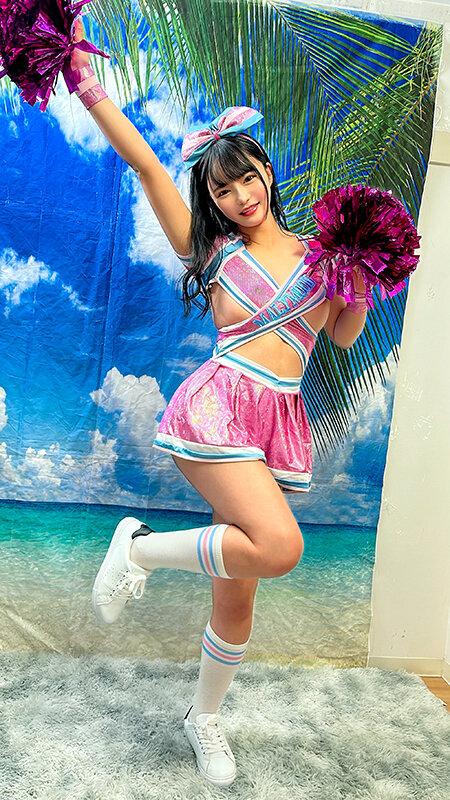 素人パンチラ in 自宅で個人撮影会vol.84 サーキットを彩るセクシーガールズ！！爆走コスプレで男たちの目線を釘付けにする音速のエロコスプレ！！ サンプル画像 21