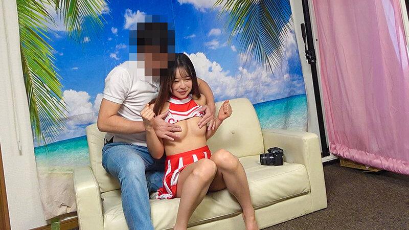 素人パンチラ in 自宅で個人撮影会vol.90！若さ溢れるエネルギッシュ撮影会！！健康的なボディを余すところなく撮りまくった激レア撮影会！！ サンプル画像 20
