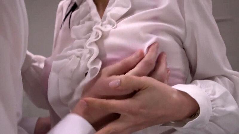 【巨乳】熟女OLの性活 夜のオフィスは性交場 よしい美希 サンプル画像 3