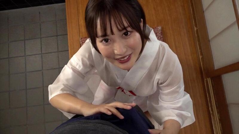 【人気】隣の奥さんは巨乳で美尻で童顔で床上手 水谷心音 フェラ抜き中出し編 サンプル画像 1