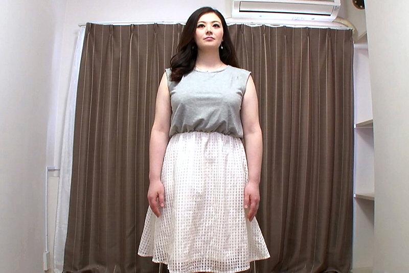 素人初ヘアヌード撮影会Vol.024 小泉百合 30歳/庄司舞 30歳 サンプル画像 3