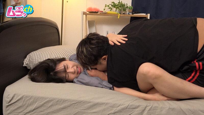 カップル部屋REC 風邪で寝込んでたのに、彼女が看病にきてくれたらチ●ポがいつもより元気になっちゃった！？一番の治療法は生ハメ中出しSEX サンプル画像 9
