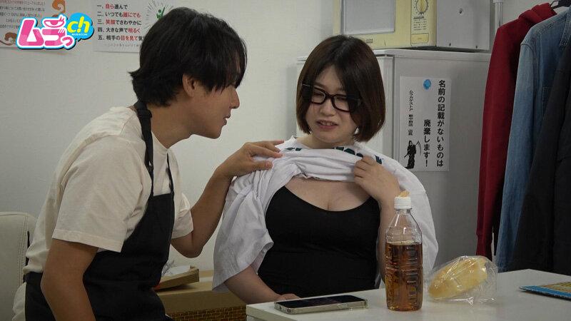ニンゲン観察 バイト先のイケメンに裏垢バレ！恥ずかし～い露出写真をネタに強請られ、チ〇ポ食いしめる淫乱ドシャ濡れドアップマ〇コを撮影された性処理ペット奥さん サンプル画像 6