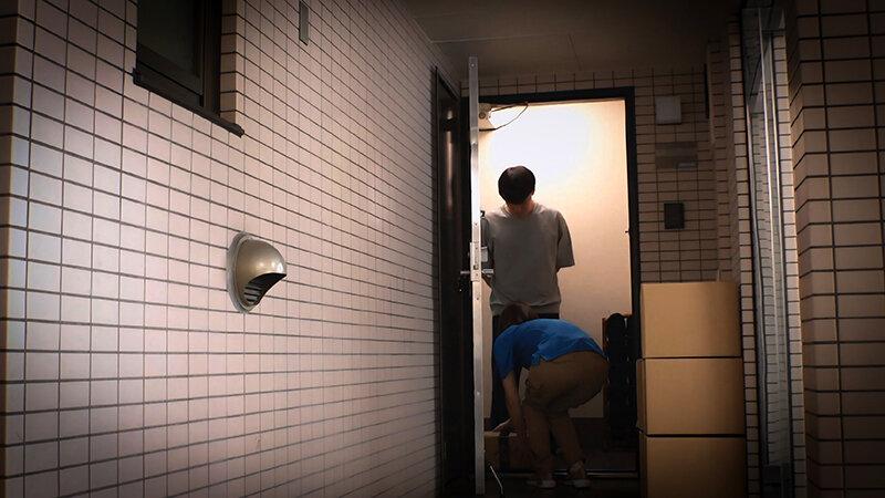 配送ドラバーを自宅に引き込んで理解らせてヤリました。【配信限定vol.1】 サンプル画像 4