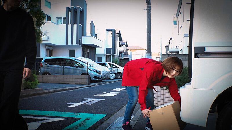 配送ドラバーを自宅に引き込んで理解らせてヤリました。【配信限定vol.3】 サンプル画像 3