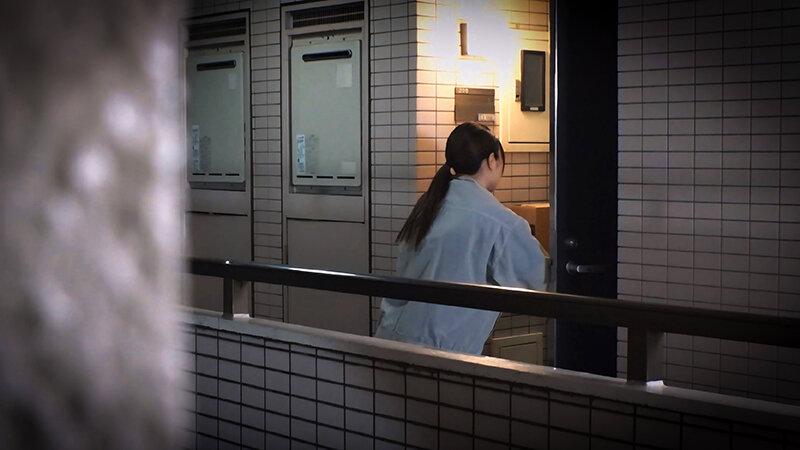 配送ドラバーを自宅に引き込んで理解らせてヤリました。【配信限定vol.4】 サンプル画像 2