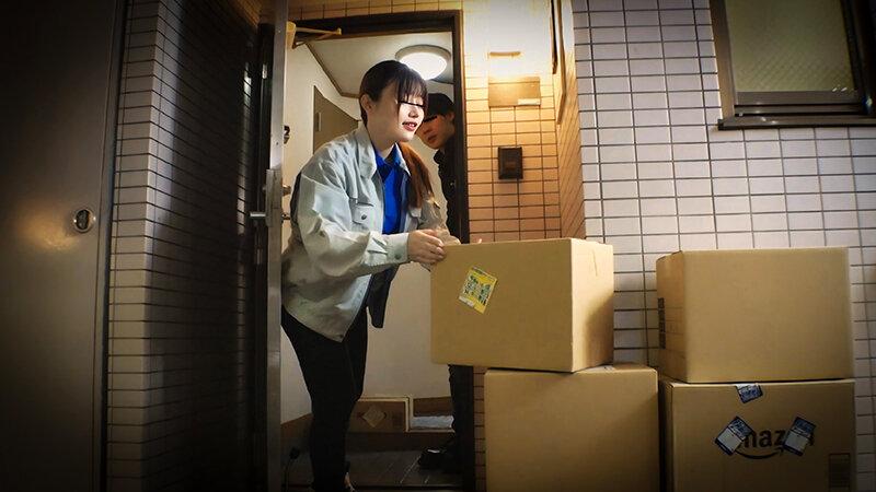 配送ドラバーを自宅に引き込んで理解らせてヤリました。【配信限定vol.4】 サンプル画像 3