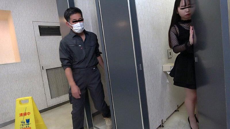 デパートトイレで意識●濁させ個室に押し込み即席肉便器 5名 ＃03 サンプル画像 7