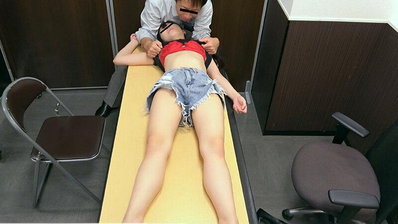 トー×地雷女子を騙してアへ顔不同意性交 5名 ＃02 サンプル画像 4