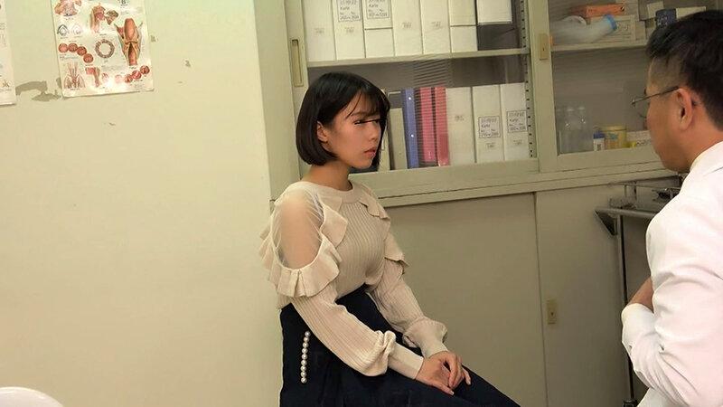【婦人科悪徳医による内診台盗撮！！】～友人に勧められ来院、悪徳医師とは知らず胸を触られ、下半身を触られ、エロい器具で犯●れていく～ サンプル画像 1