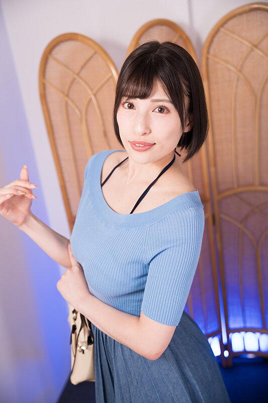 人妻限定高級エステサロン 無料体験チラシを持ってきた人妻はずきさん サンプル画像 2