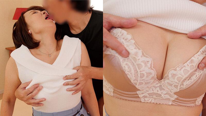 初体験の濃厚セックスに恥じらいイキ 柔らかEカップエロ乳妻 サンプル画像 2