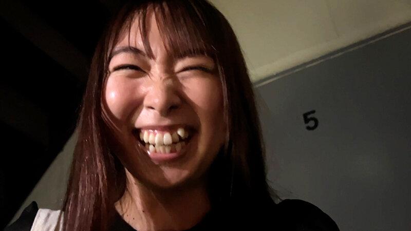 街角で声をかけて口内観察させてもらう 時計屋店員 みらいちゃん サンプル画像 19