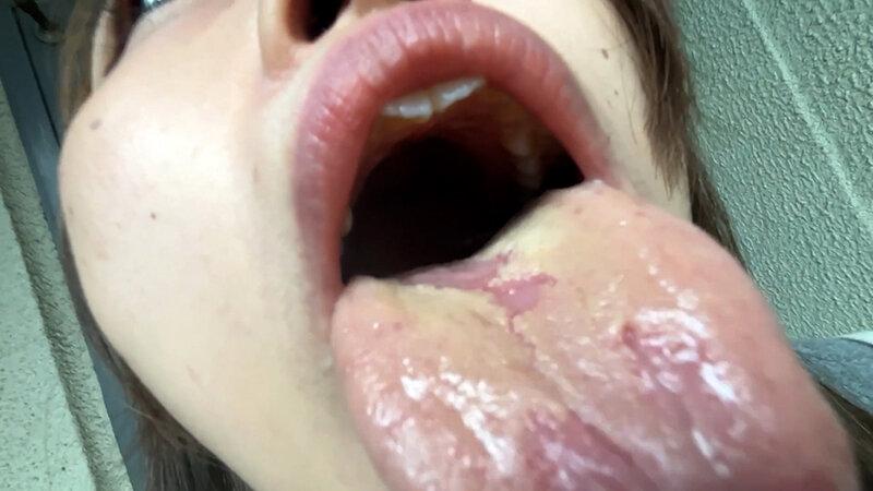 街角で声をかけて口内観察させてもらう 大学生 ゆゆちゃん サンプル画像 18