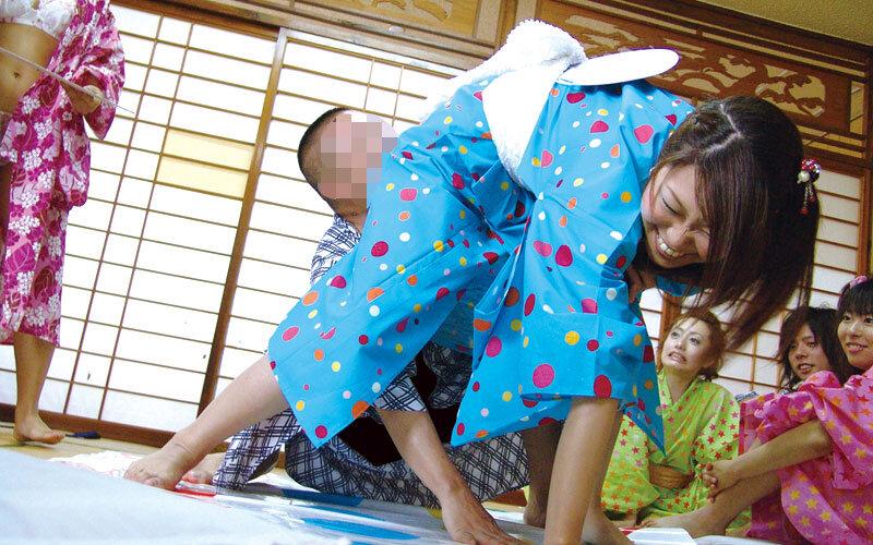 ギャル乱交ヤリコン大新年会！ 呑んでしゃぶってハメちゃって発射回数無制限！！2枚組 サンプル画像 13