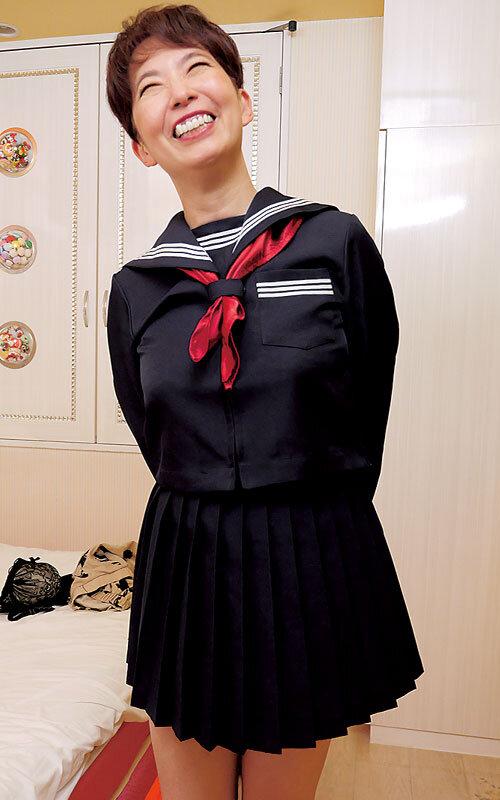 六十路妻AV出演 破廉恥青春コスプレSEX サンプル画像 19