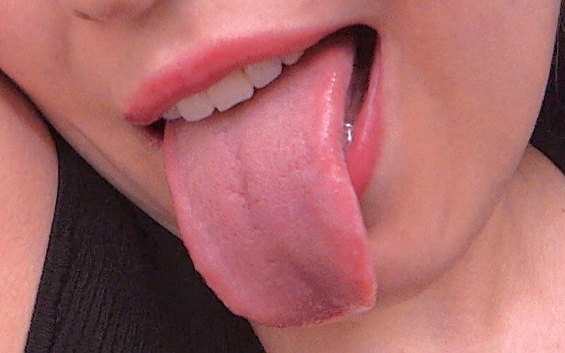 完全主観 「ほら、ワタシをおかずにして…目の前でシコって見せて…」美熟女に見つめられながら射精する快感2 サンプル画像 15