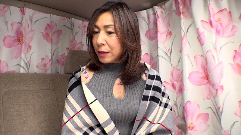 美魔女の下着を見せて下さい！上品なセレブ妻が魅せる肉欲至上主義の濃厚SEX サンプル画像 2