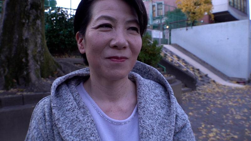 肉付きの良い淫靡な肉体を震わせ、甘い喘ぎでイキまくる還暦熟女の初撮りSEXにガチイキ！ サンプル画像 2