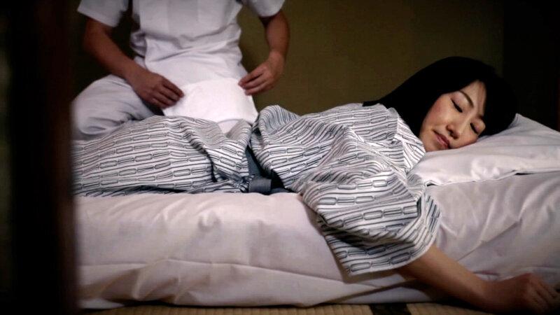 温泉旅館でマッサージを頼んだ33歳人妻さん。エロ施術に性欲爆発！欲求不満の熟れたカラダを火照らせ不貞SEXに溺れる人妻。 サンプル画像 2