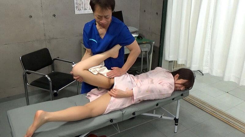 医療整体院の悪徳診療証拠撮り 清楚で芸能系の仕事をしているという奥様。悪徳診療で海老ゾリ絶頂と賢者オナニー サンプル画像 7