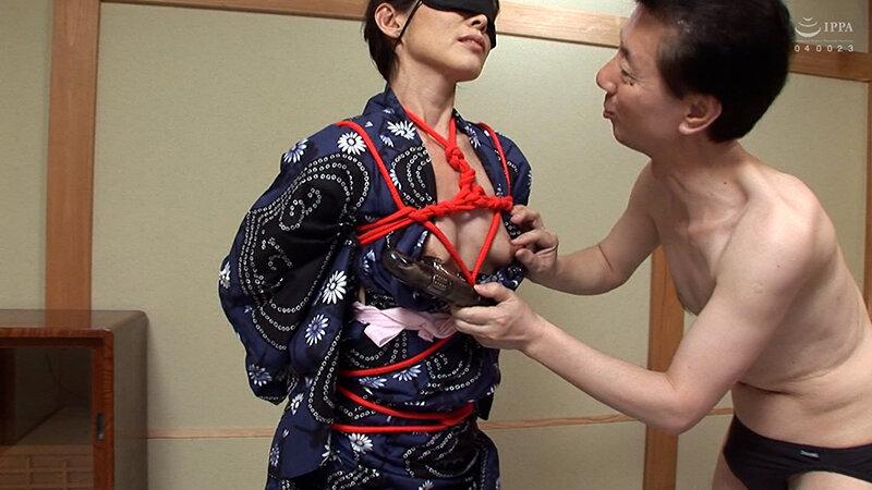 結婚24年を迎えた熟年夫婦がふたりの愛の記録にカメラの前で変態性交！互いのカラダを知り尽くした夫婦が何度も絶頂を味わう濃厚SEX！ サンプル画像 5