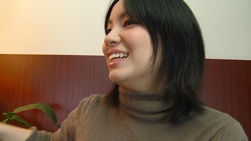 初めてのAV撮影に緊張の面持ちの素人お嬢さん！カメラの前で初めてのオナニー披露でガチイキ！ サンプル画像 4