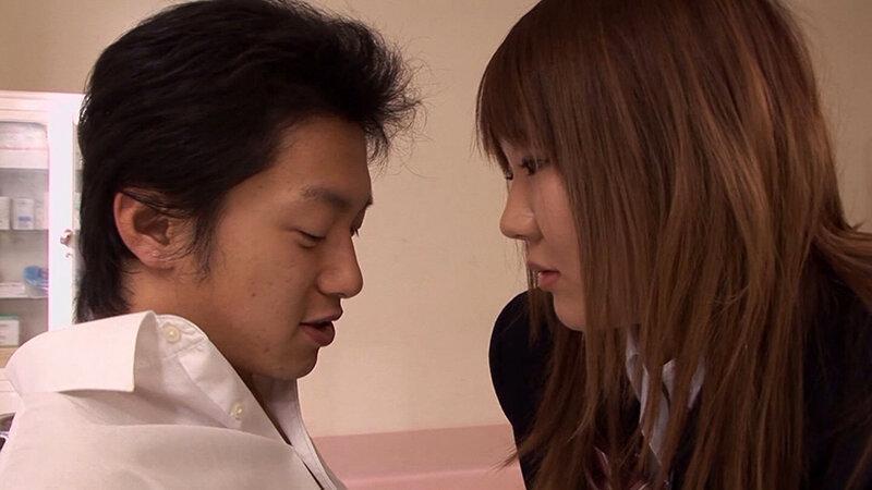 突然の引越しの告白…。大好きな男性に初めて身体を捧げる巨乳な美女！初キス・初フェラ・初SEXと初めてづくしのウブな男女のカラミにムラムラです！ サンプル画像 4