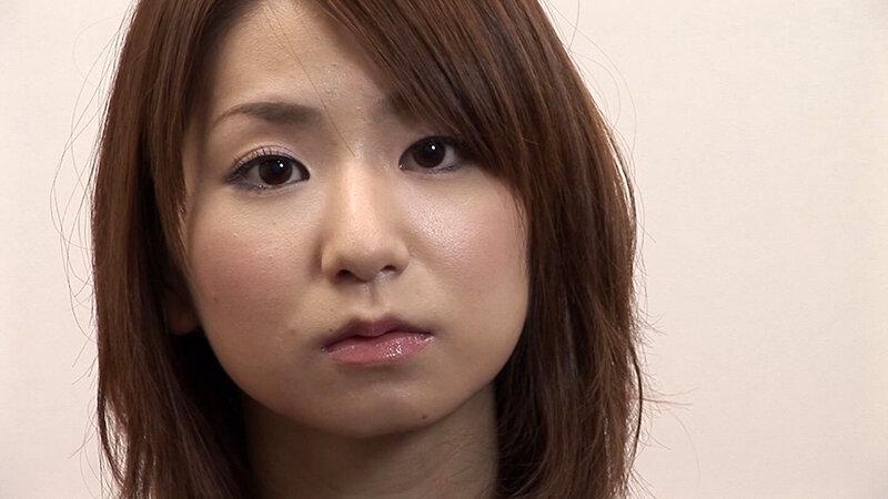 スレンダーで綺麗な身体、時折見せる笑顔にヤラれる男性多数！愛人にしたいランキング第1位の美女とラブラブSEX！＋お好み焼屋オフショット付 サンプル画像 3