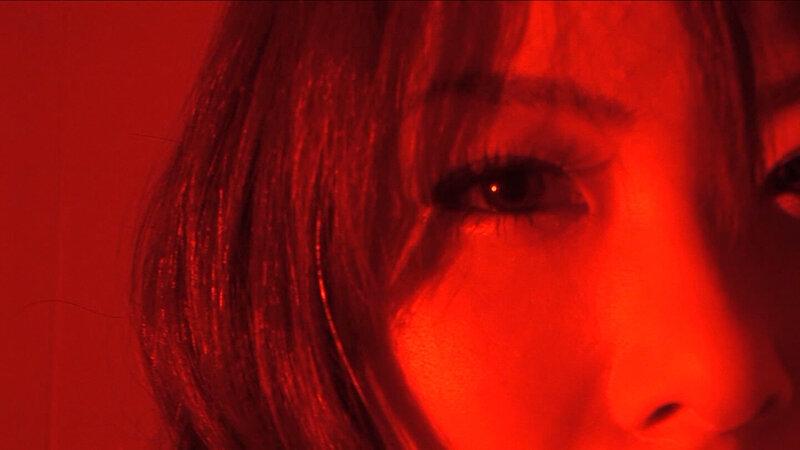 男心を惹きつける服装と縦巻きロールの色気漂うお嬢様！口には肉棒、下にはローター！準備ができたら、いきり立った肉棒をアソコに入れて荒れ狂う！ サンプル画像 11